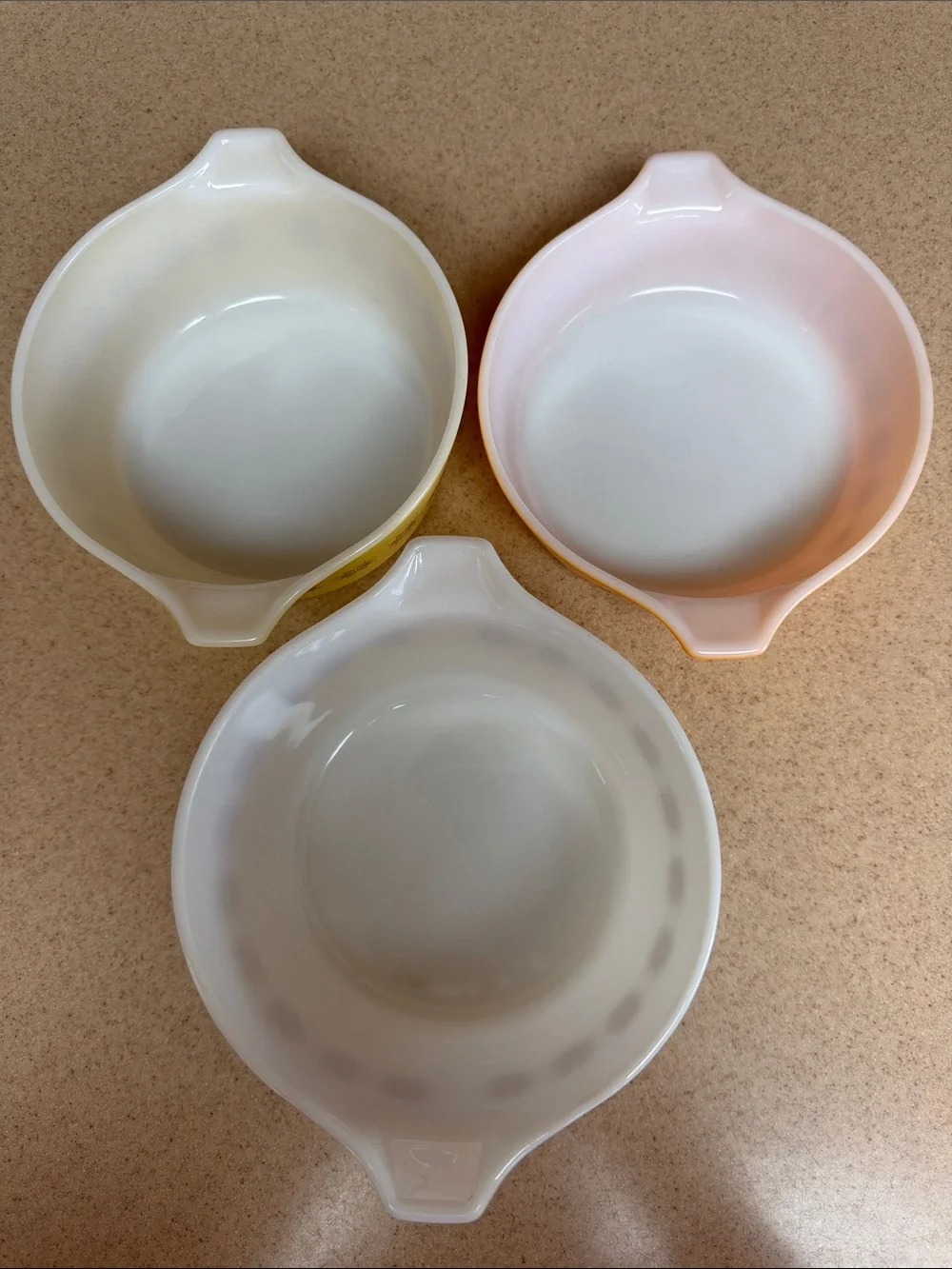 Pyrex good preowned